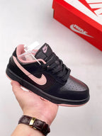 Nike SB Dunk Low  Pink Foam Black Infantil