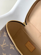 Necessaire Lv  Monogram Bag