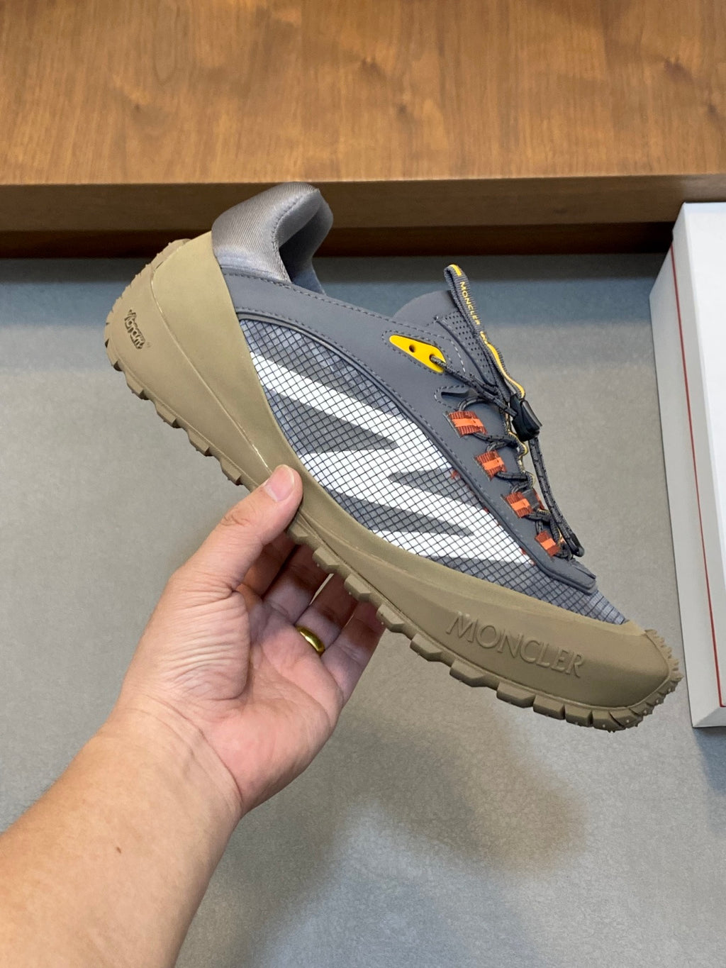 Tênis Moncler Trailgrip LP Grafite / Oliva