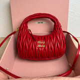 BOLSA Miu Miu Wander Matelasse Satin Mini Hobo Bag Red