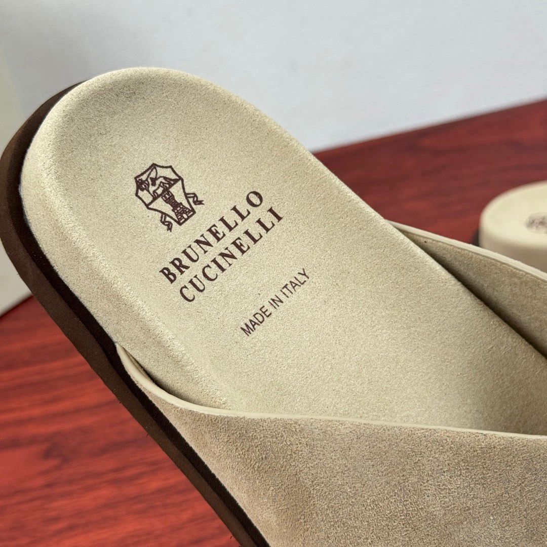 Brunello Cucinelli Slide De Camurça Com Tiras Cruzadas