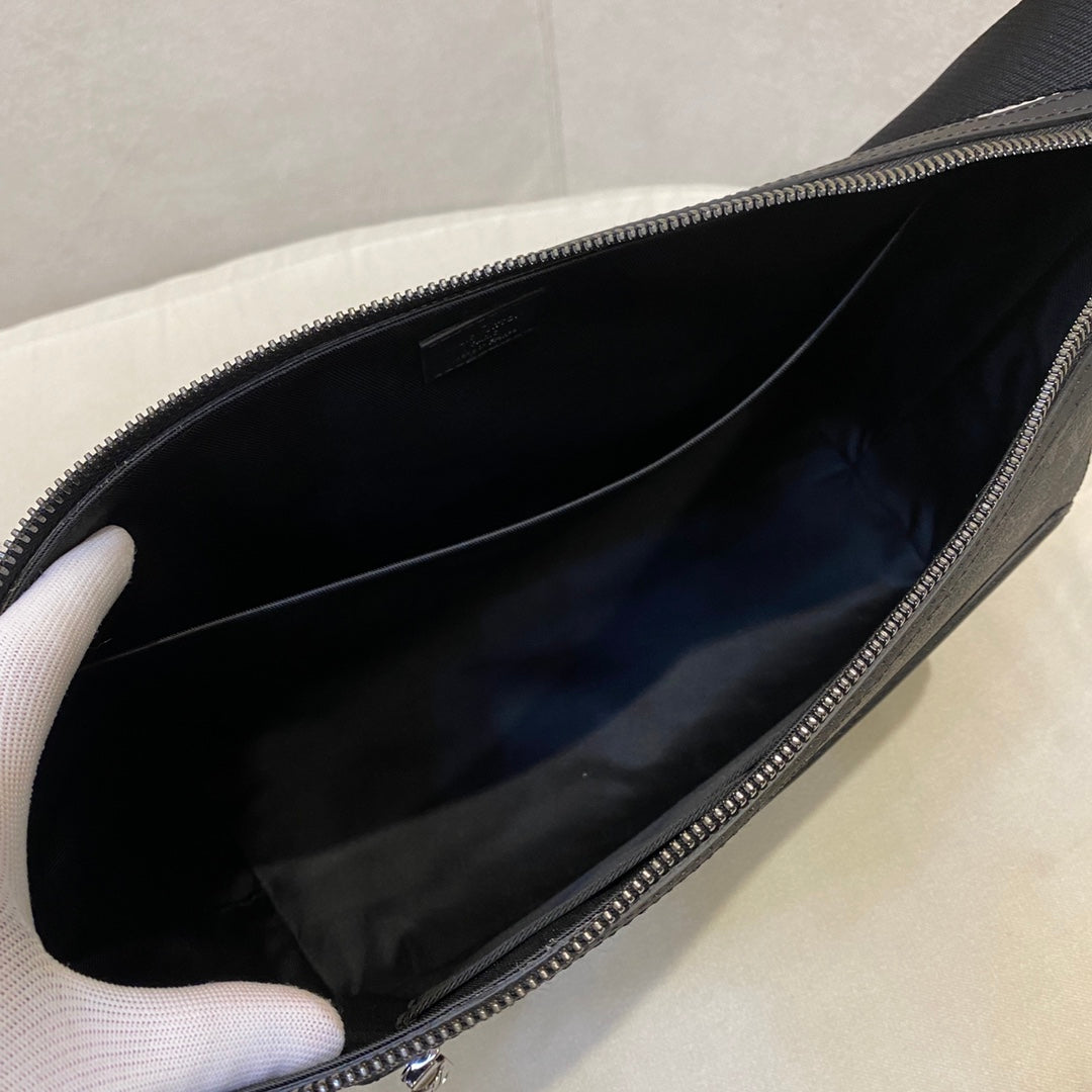 LOUIS VUITTON Odessey MM Shoulder Bag M44224