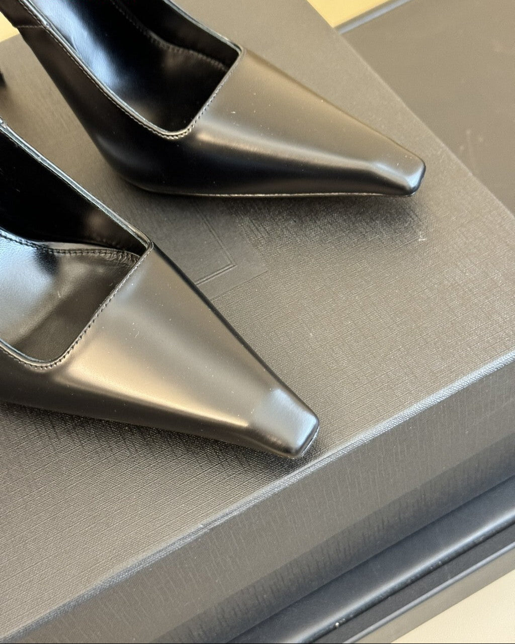 Saint Laurent Scarpin Slingback Lee Black