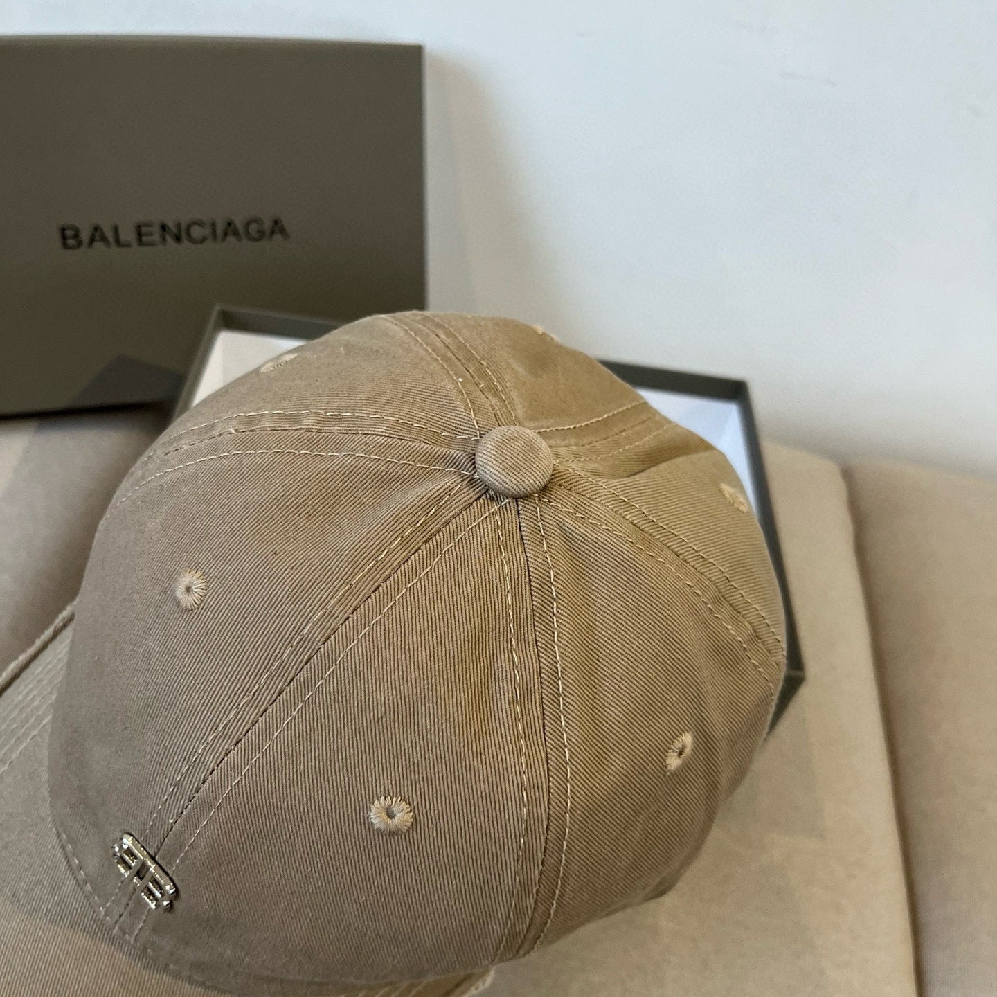 Boné Balenciaga Brown