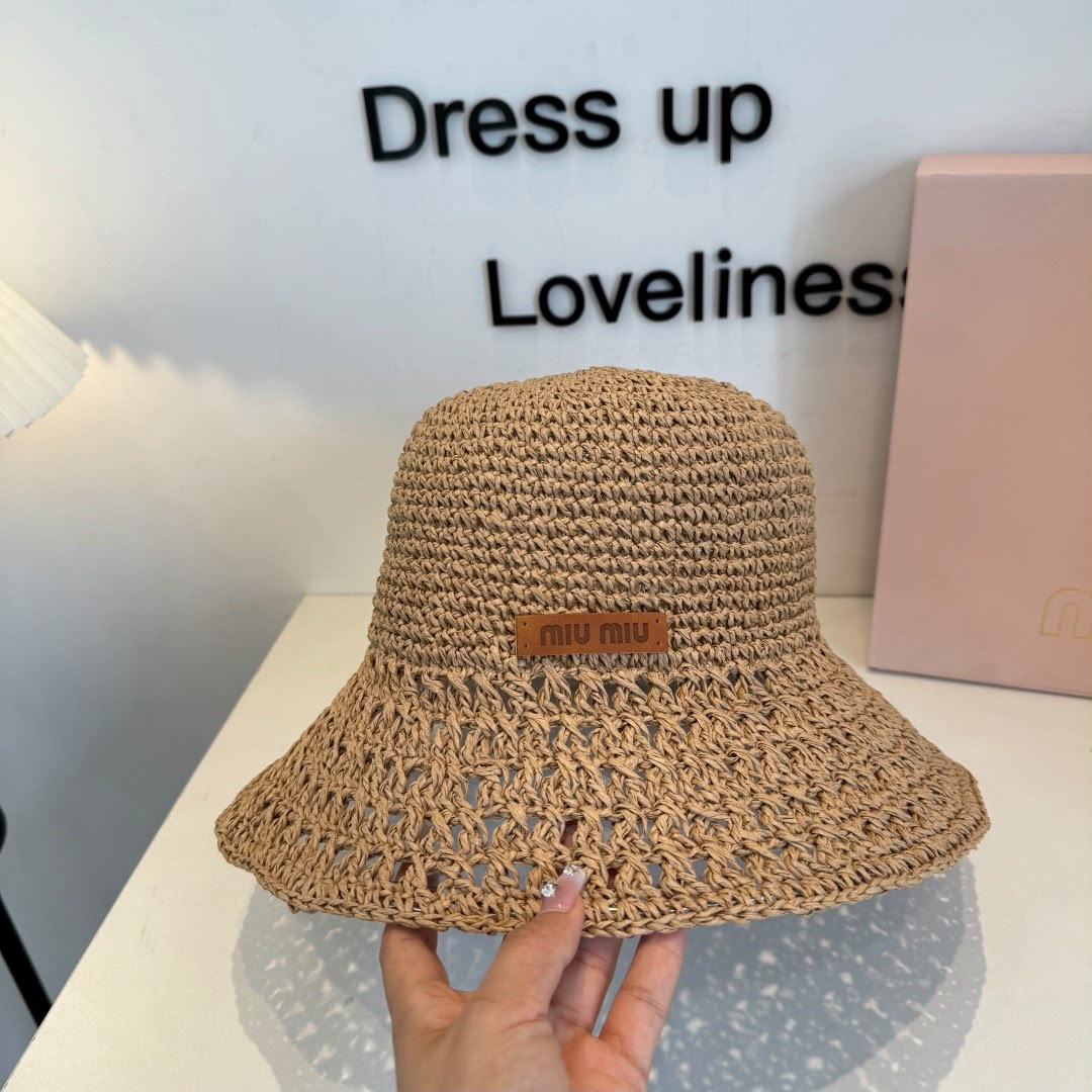 Chapéu Bucket de Ráfia Trançada Miu Miu