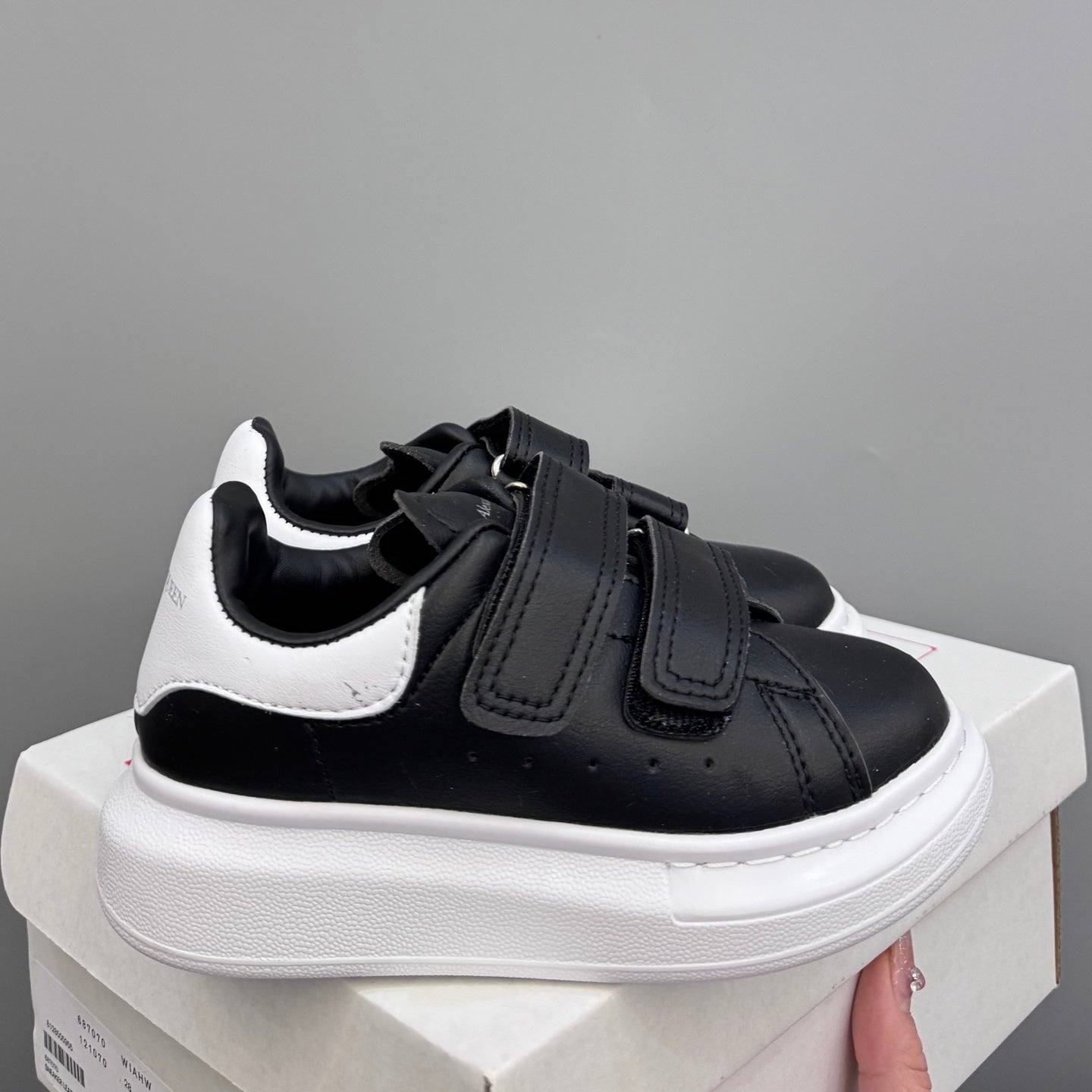 Tênis Alexander McQueen Black and White Infantil
