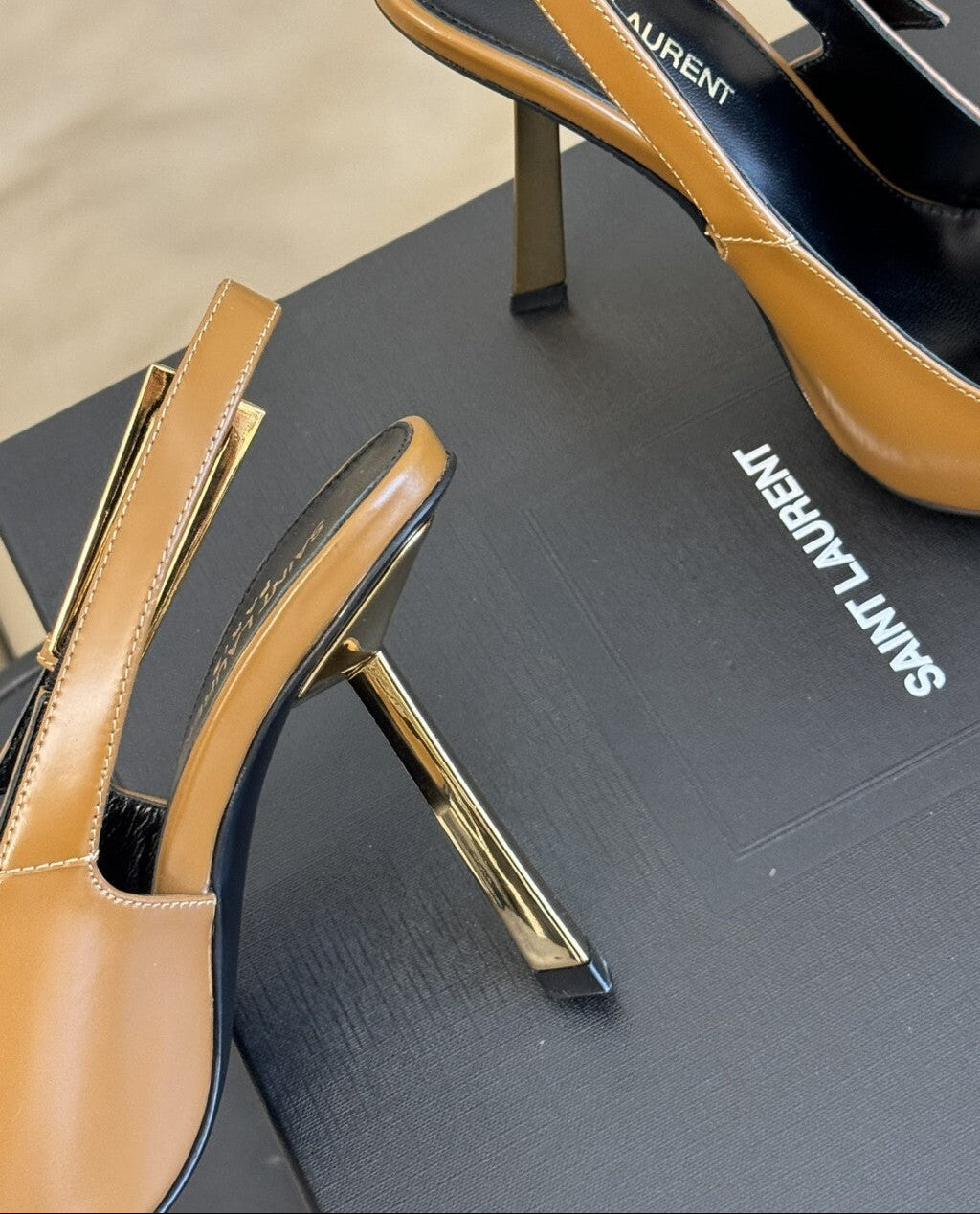 Saint Laurent Scarpin Slingback Lee Cinnamon