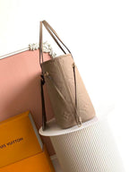 Louis Vuitton Neverfull MM Tourterelle