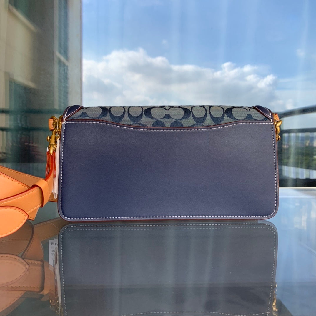 Bolsa Coach Tabby Shoulder Bag 26 in Signature Chambray