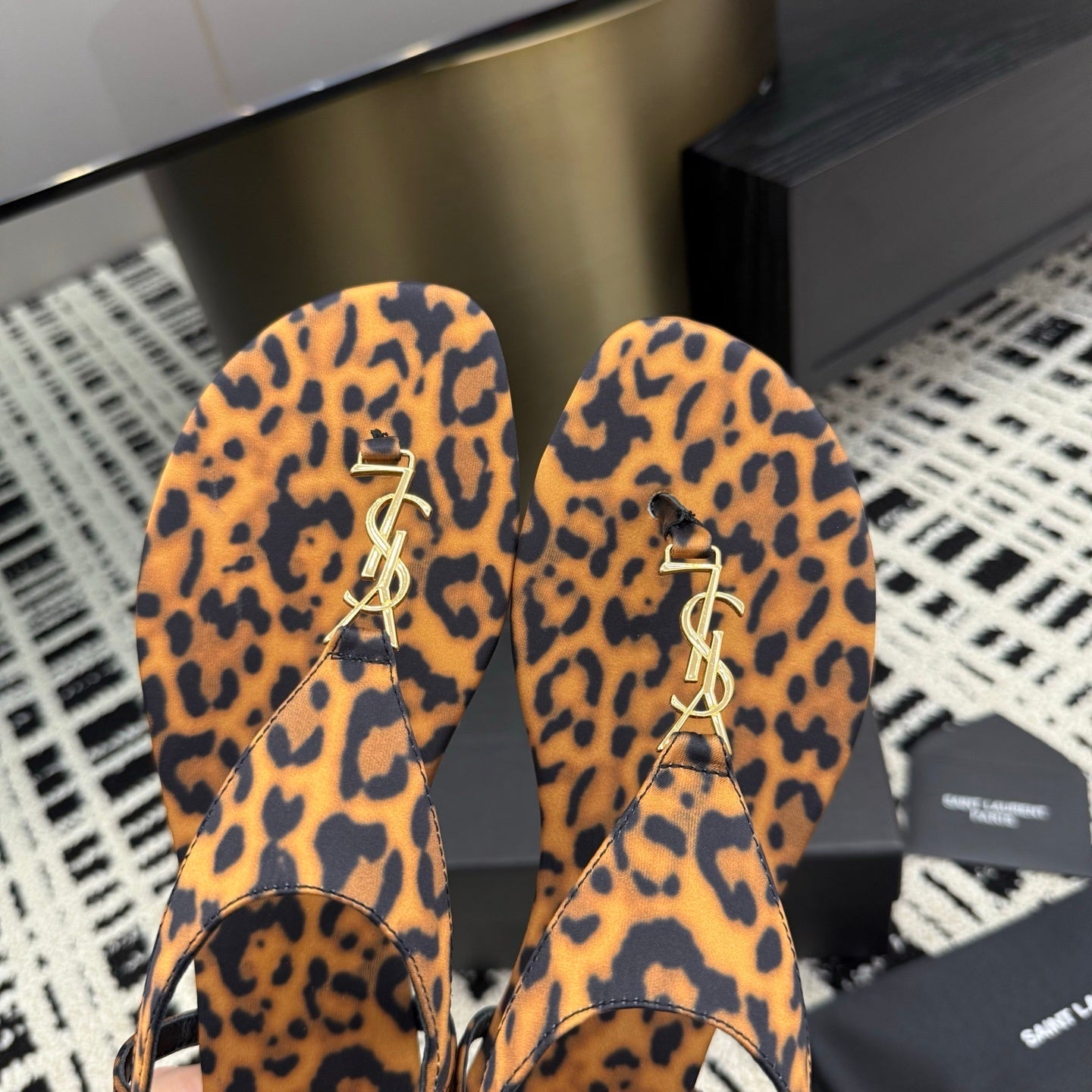 Saint Laurent Sandalia cassandra  ounce
