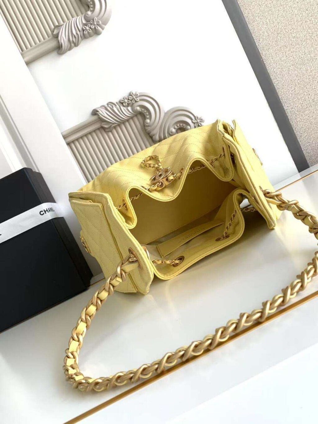 Bolsa Hobo  Chanel 25 Yellow Small