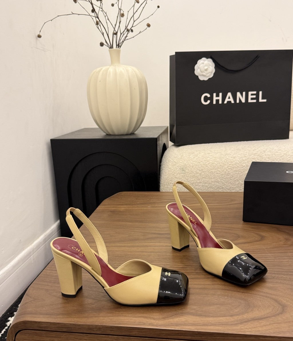 Chanel Slingback Block  Heel Nude & Black  Patent. Salto 9 cm.