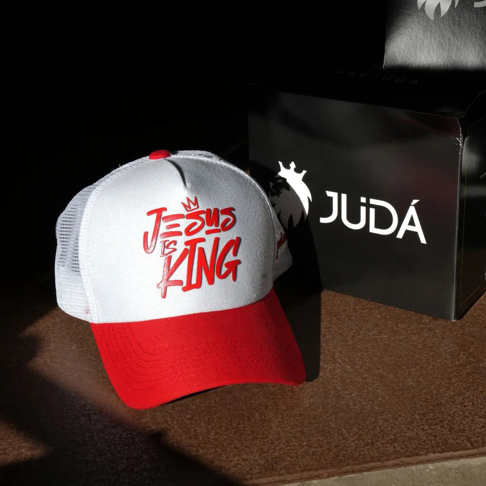 Boné Judá Jesus Is King Trucker White & Red (Pronta Entrega)
