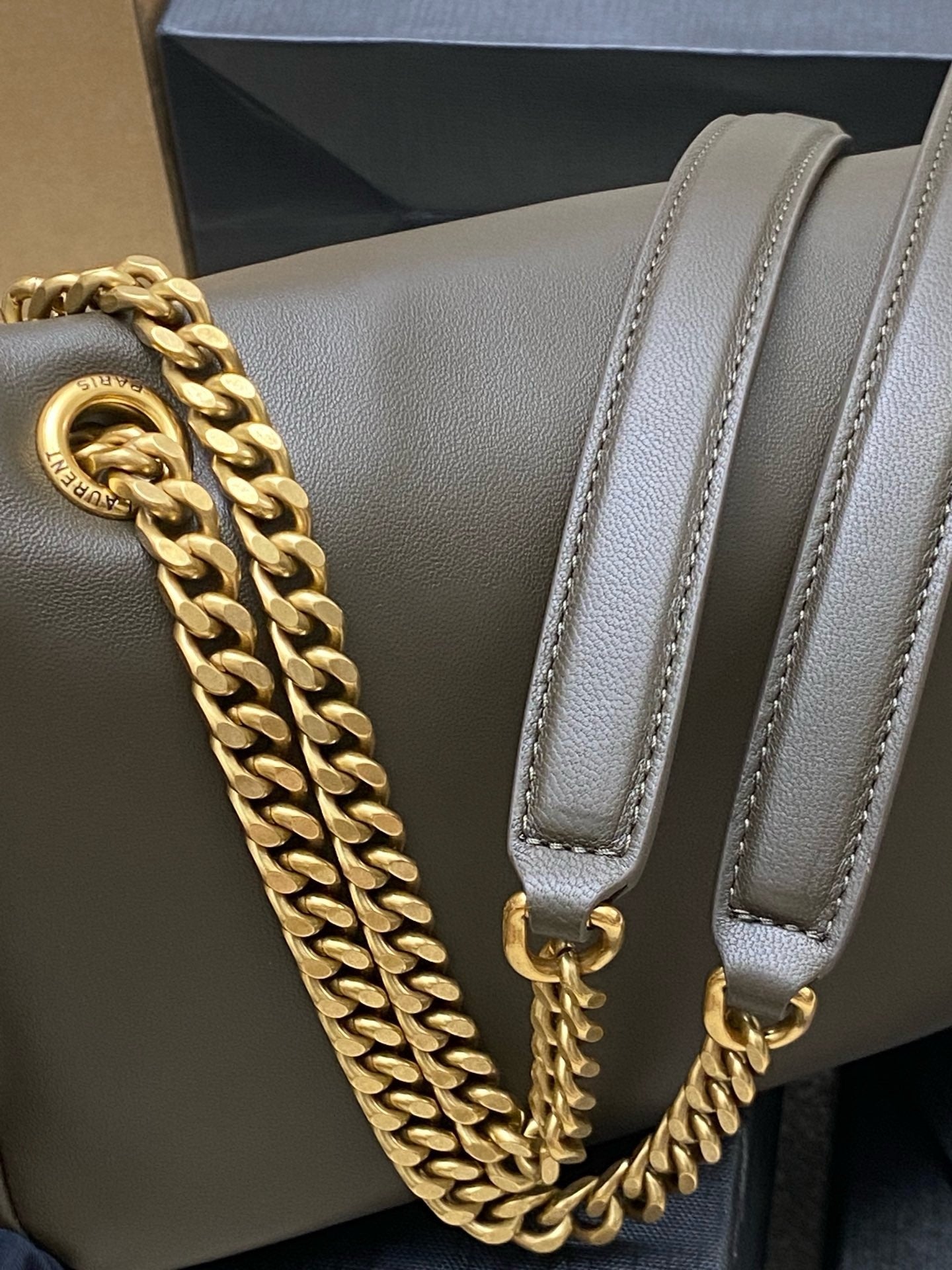 Yves Saint Laurent Calypso Lambskin Brown Ferragens Douradas