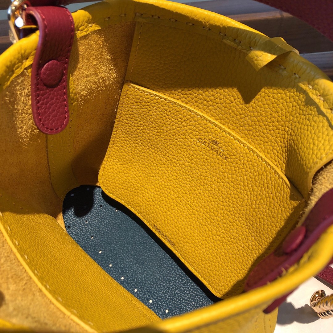 Delvaux Pin Mini Bucket Yellow