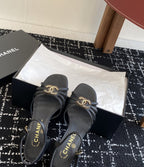 Chanel Interlocking CC Strappy Block Heel Sandal Black. Salto 4,5 cm.