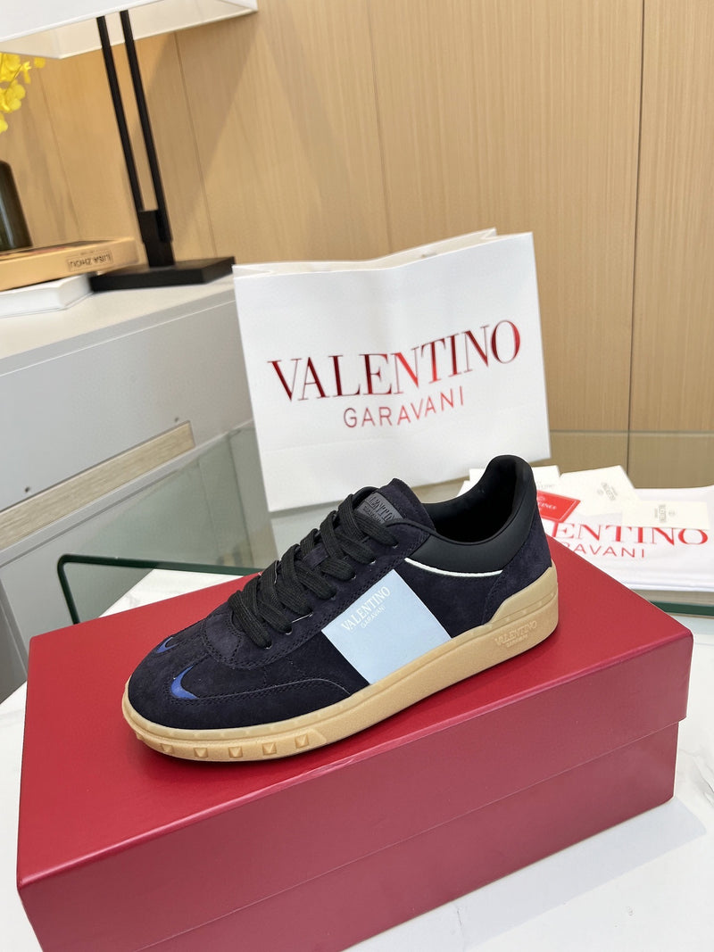 Valentino Garavani Upvillage