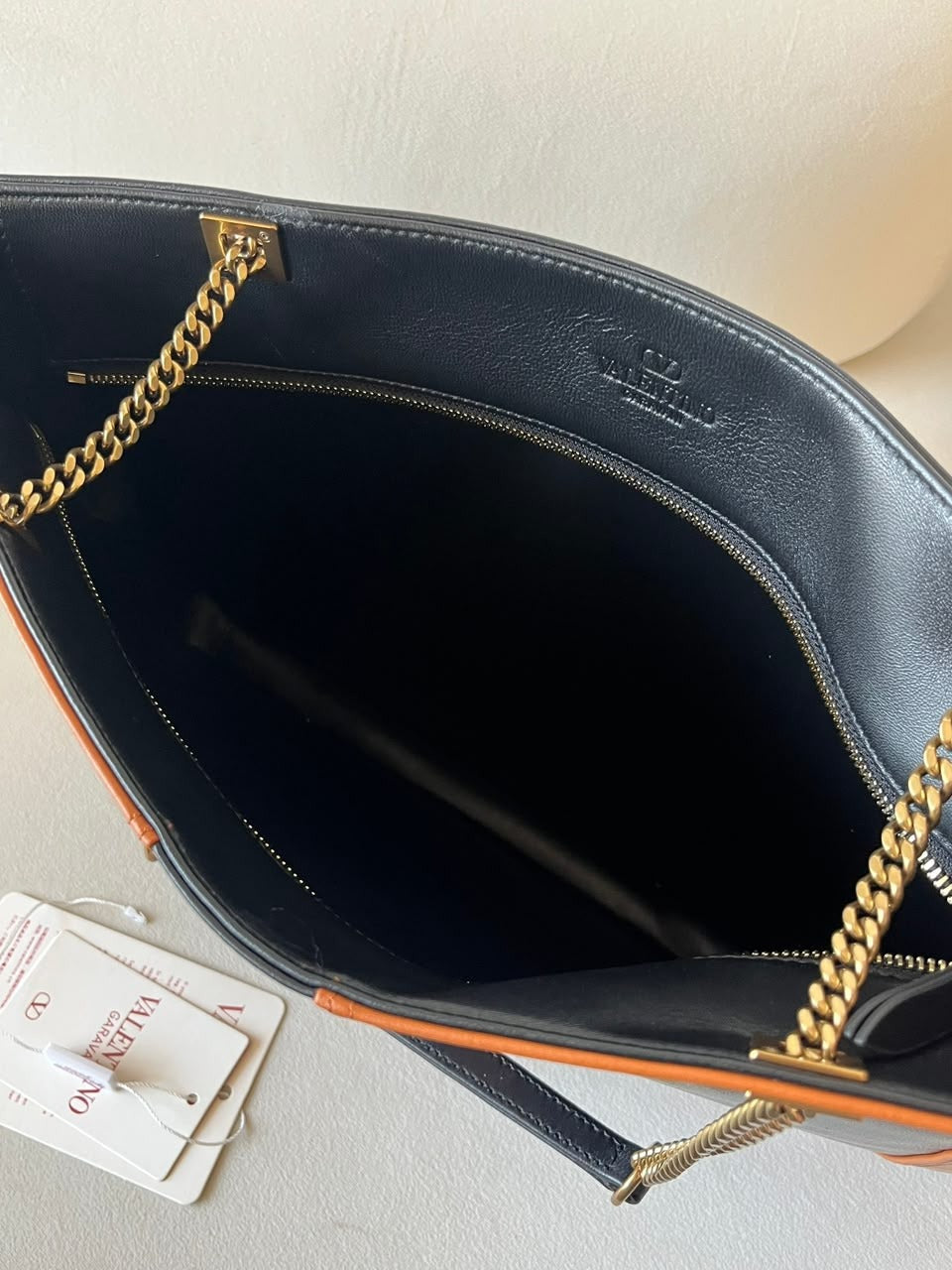 Valentino Garavani  Viva Superstar Maxi VLogo Signature