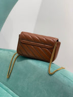 Bolsa GG Marmont Mini Matelassê Chevron Marrom