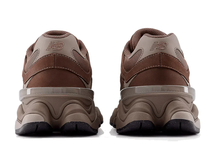 New Balance 9060 cortado Brown