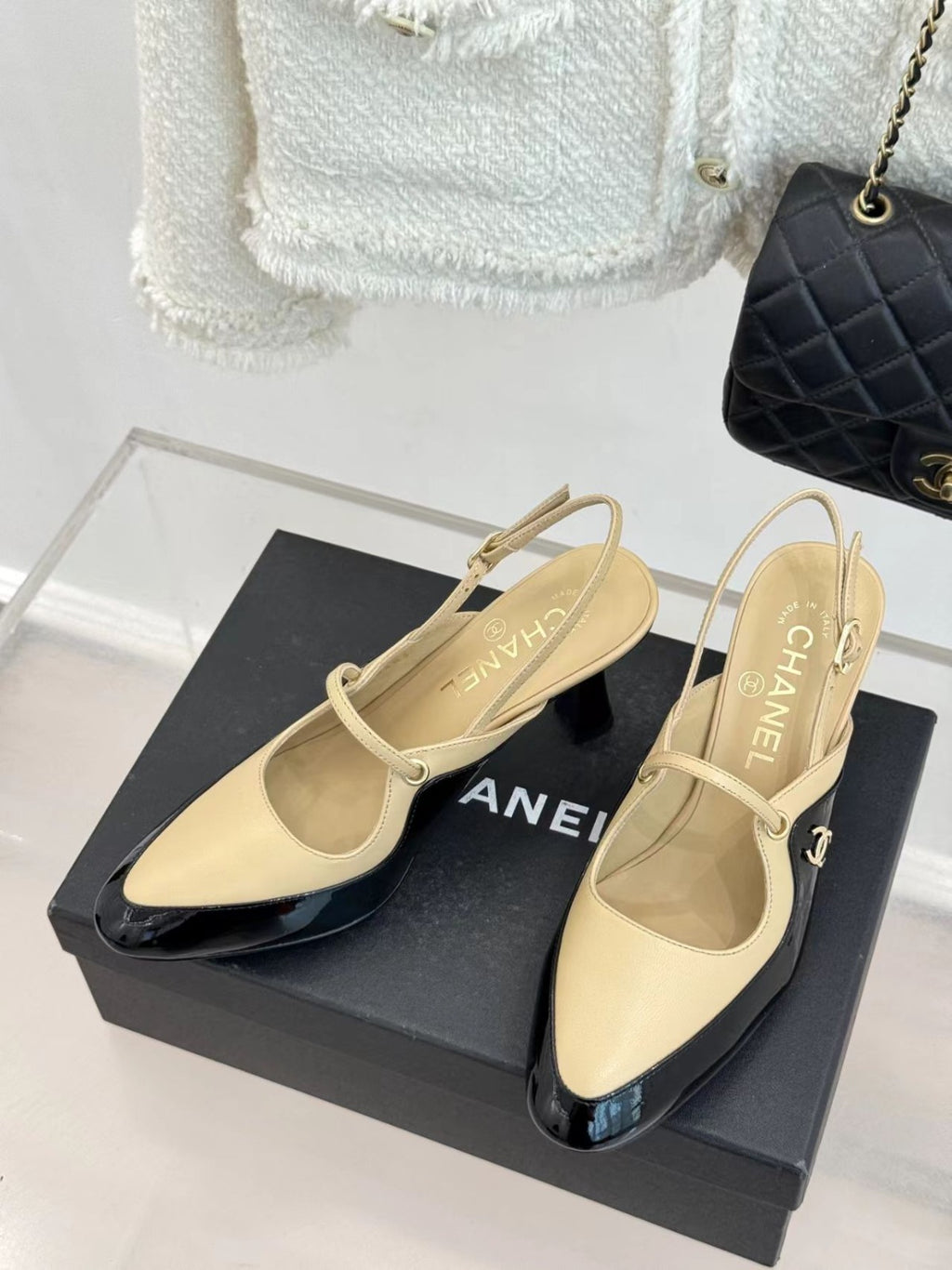 Chanel  Gabrielle Slingback Pumps Black / Beje