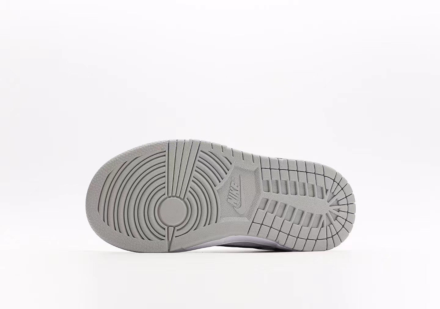 Nike SB Dunk Low Pro "Chlorophyll Infantil