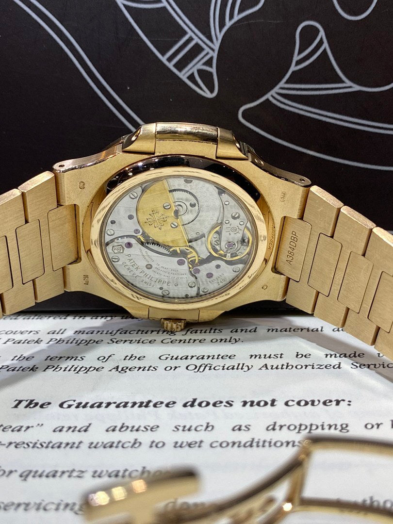 Relógio Patek Philippe Nautilus Bezel Set With Baguette Rubies