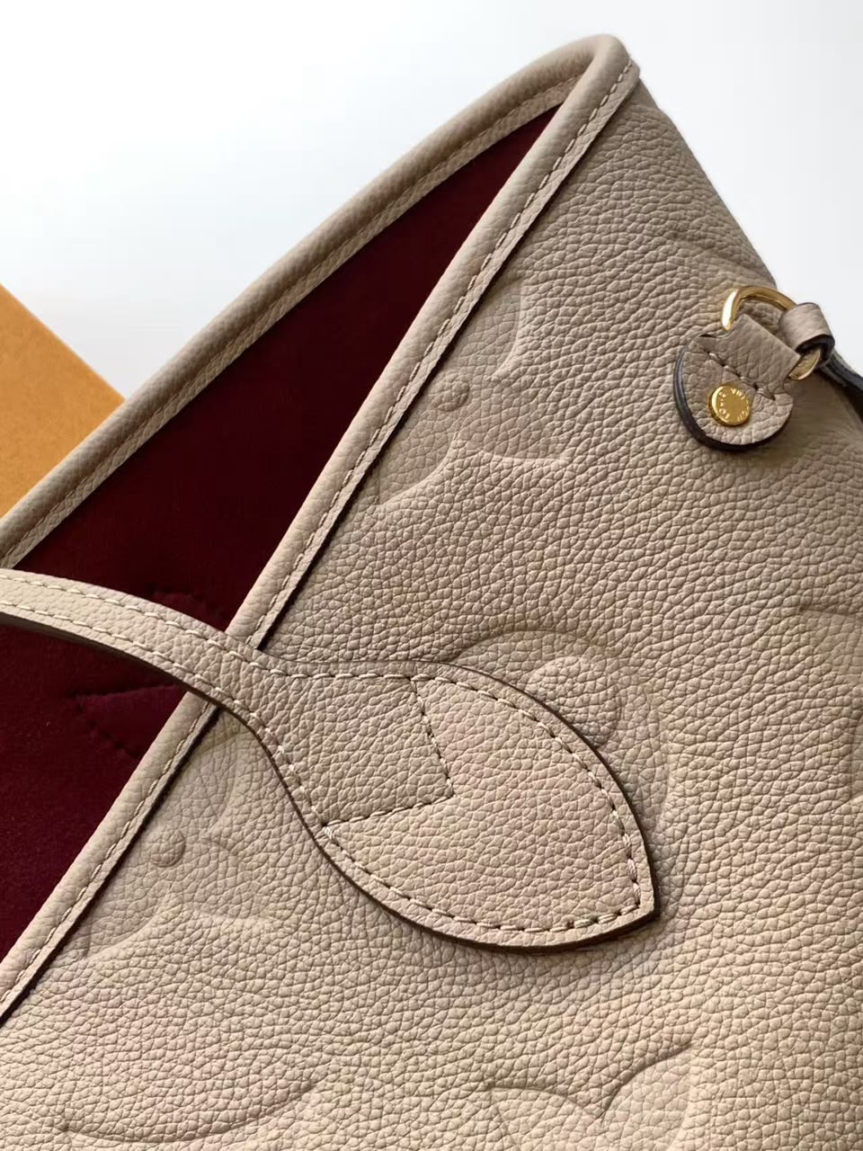 Louis Vuitton Neverfull MM Tourterelle
