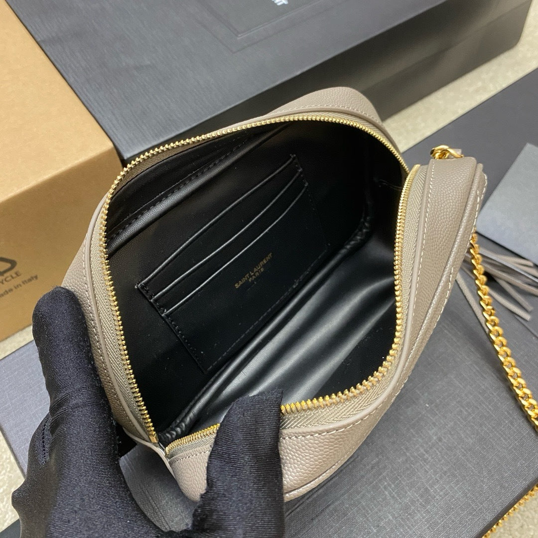 Saint Laurent Lou Camera Bag Bege Ferragens Douradas