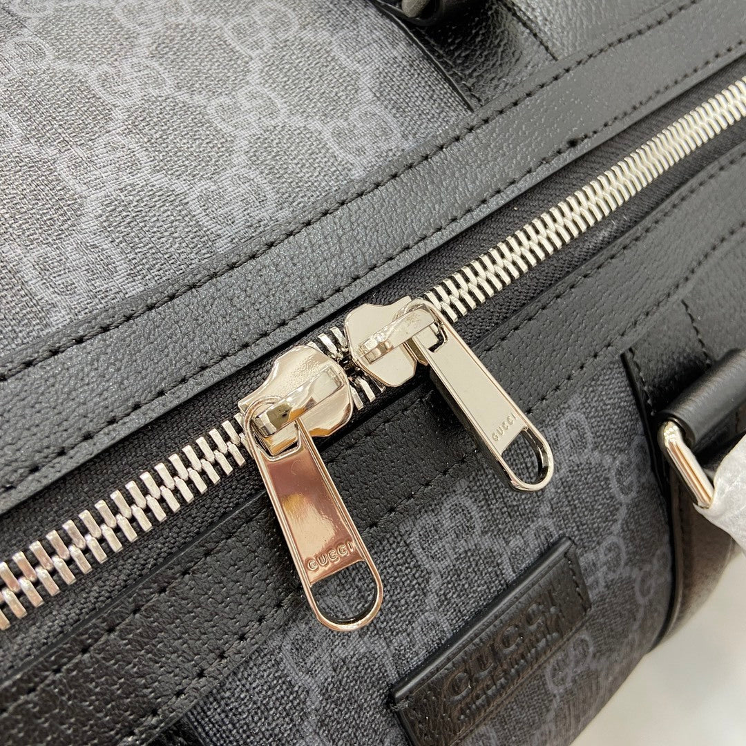Gucci GG Medium Duffle Bag