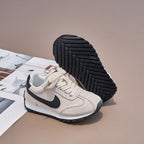 Nike valiant white infantil