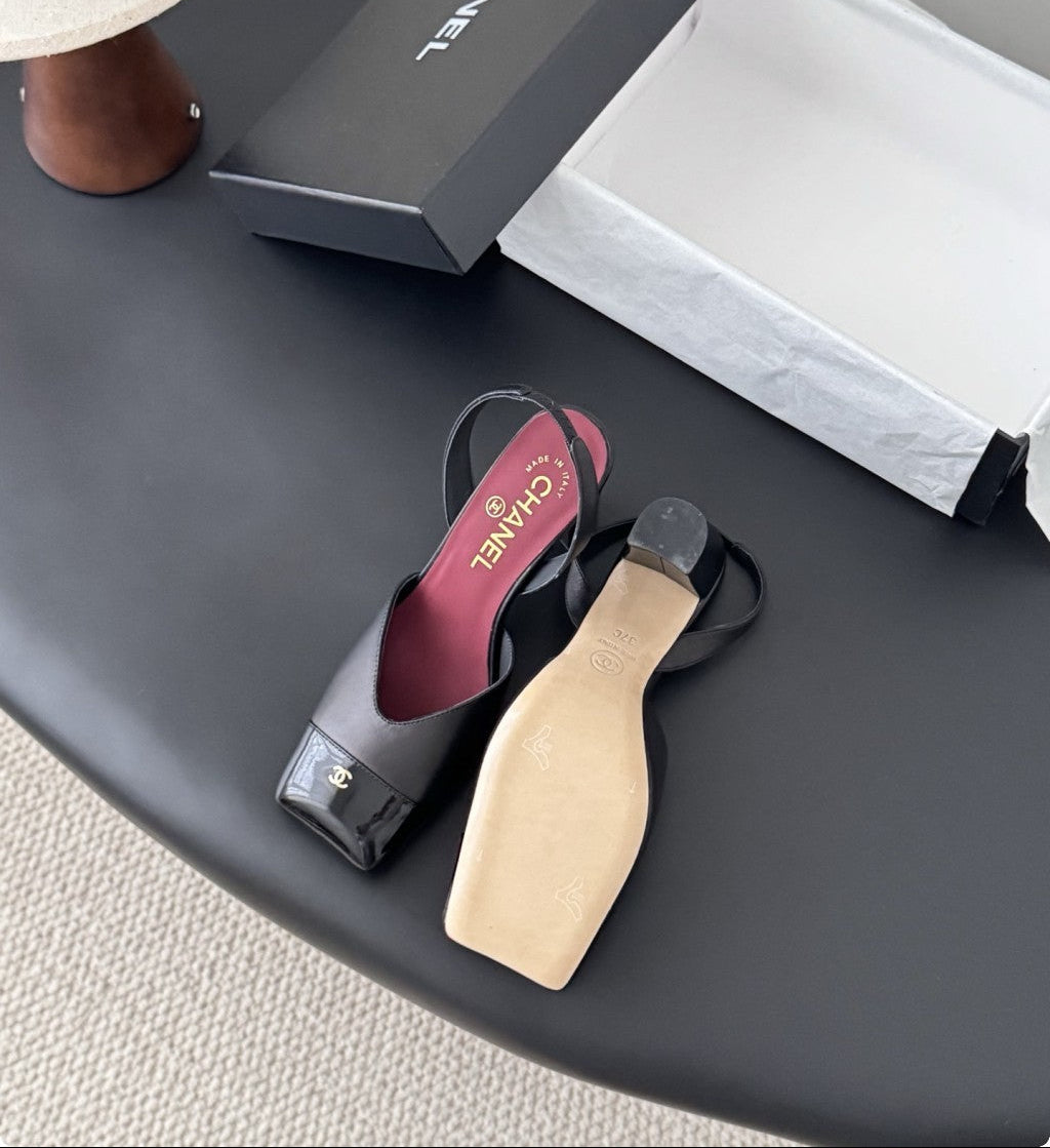 Chanel Slingback Block Heel  Black  Patent. Salto 9 cm.