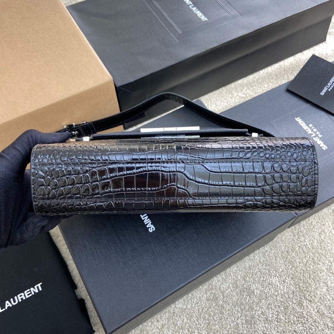 Saint Laurent Manhattan Small Shoulder Bag Croc Black Ferragens Prata