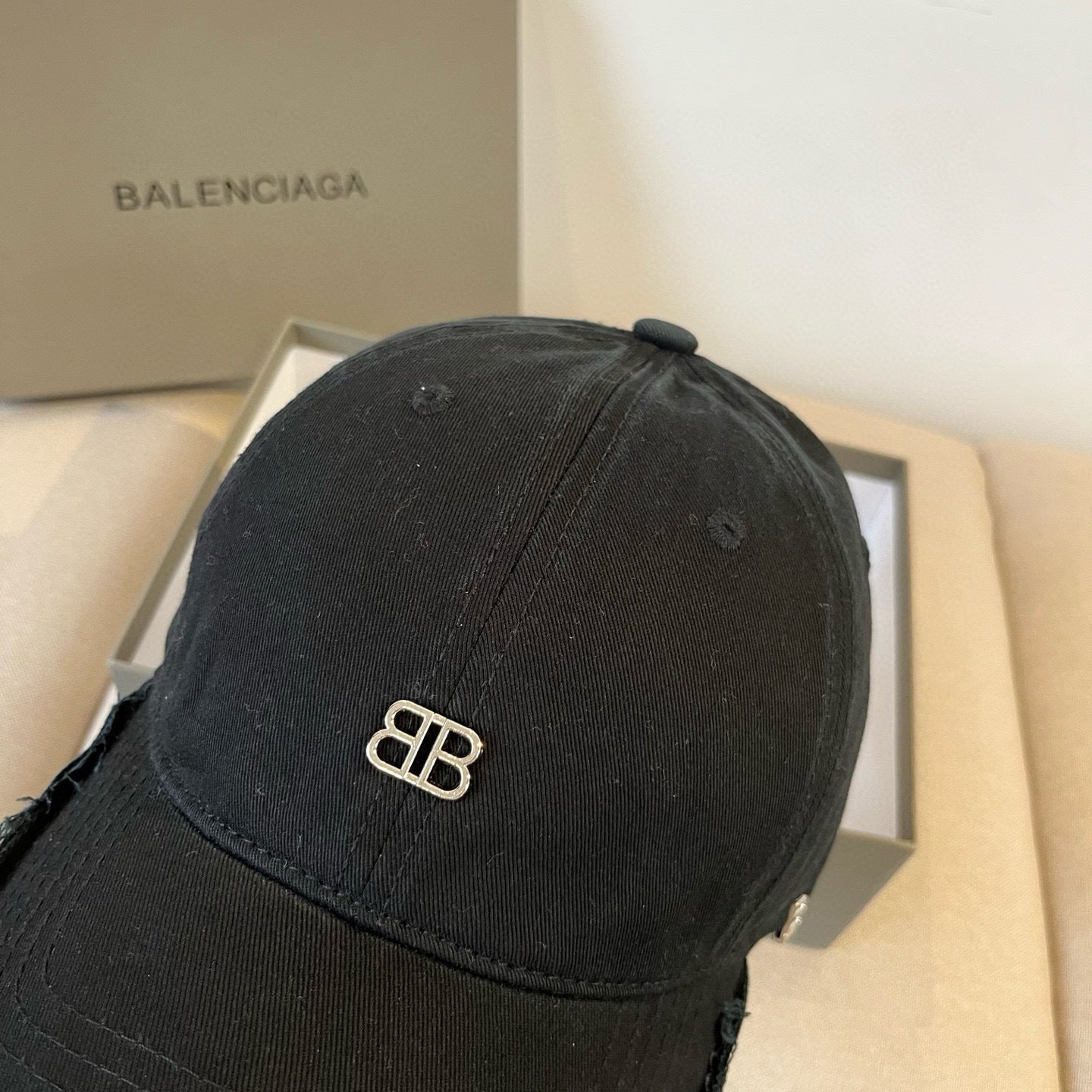 Boné Balenciaga Black