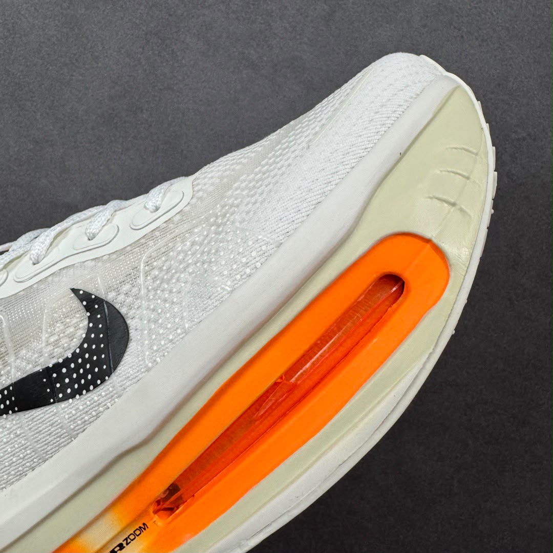 Nike Vomero Premium Off-White Orange