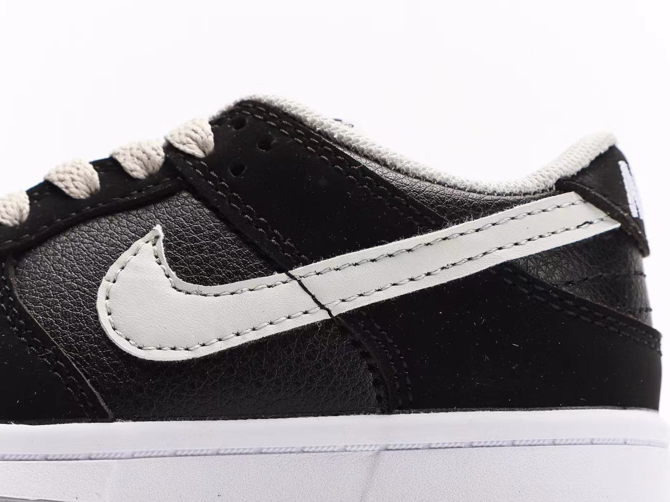 Nike SB Dunk Low  Black White Grey Infantil