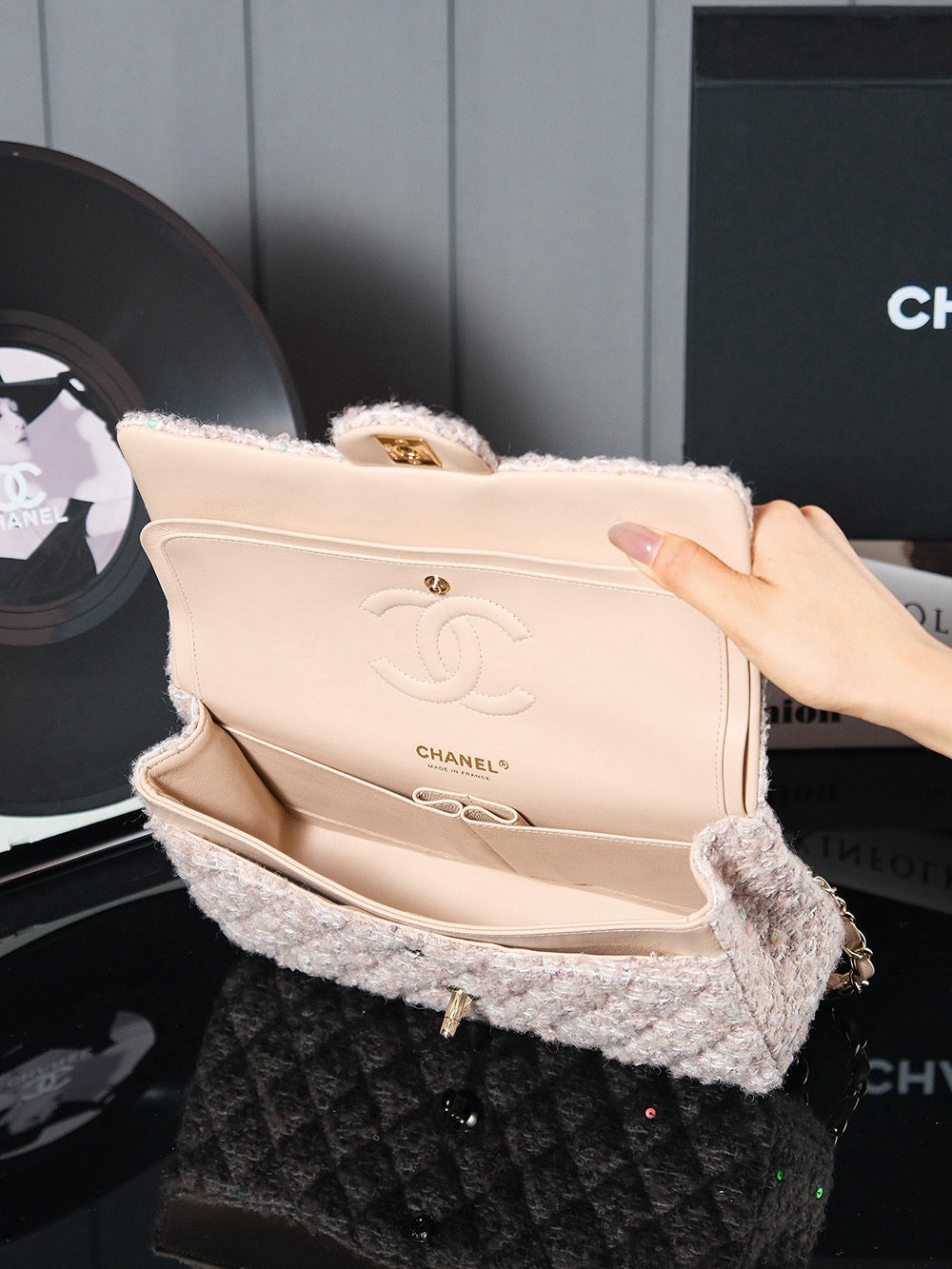 Chanel Classic Flap tweed rosa e branco