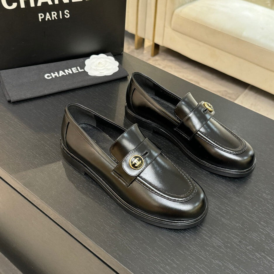 Chanel Timeless Loafer black