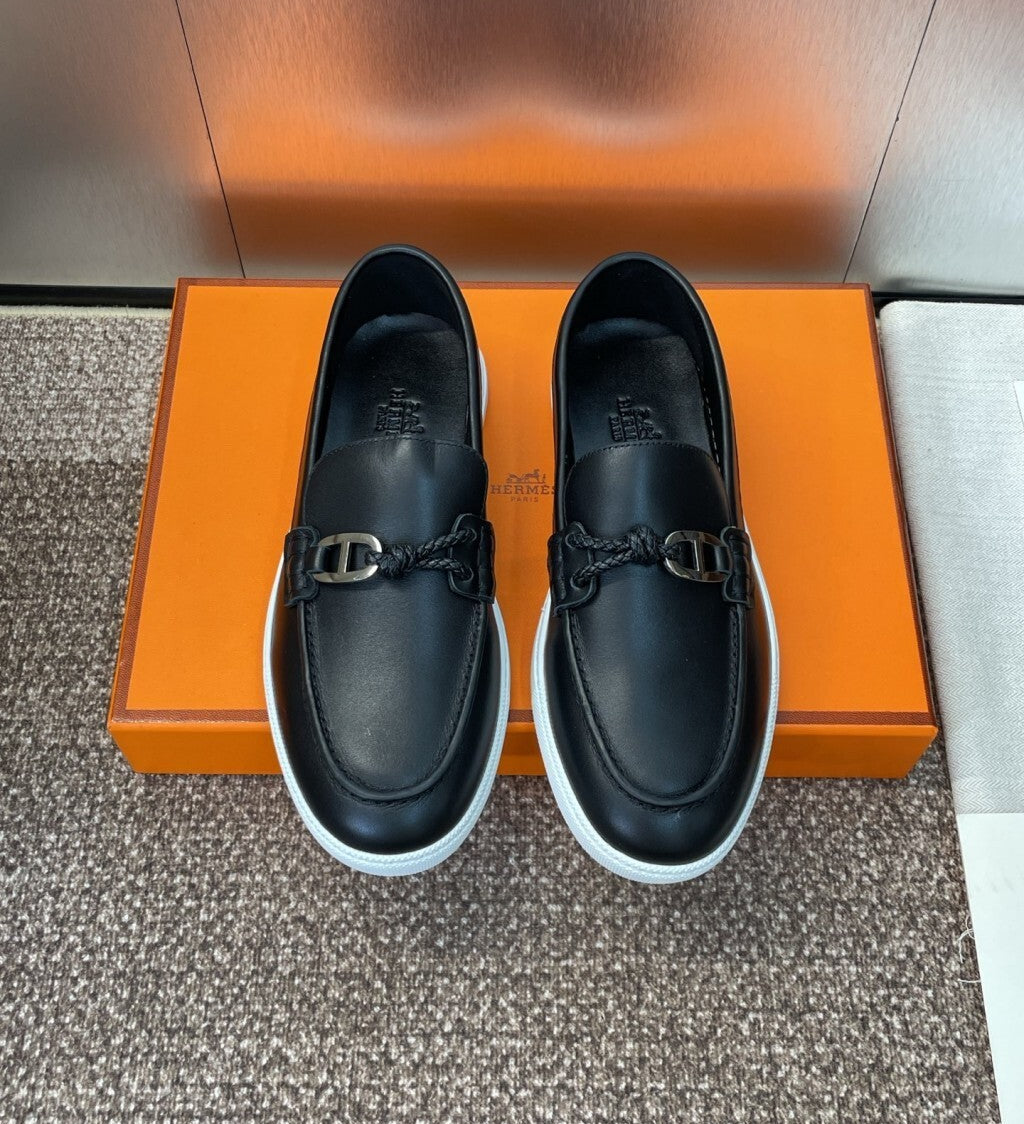HERMES LOAFER Couro Black