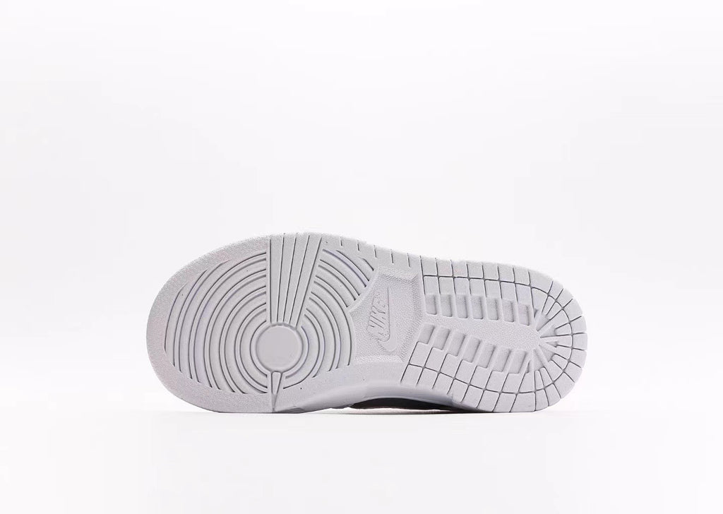 Nike Dunk Low NY vs. NY Infantil