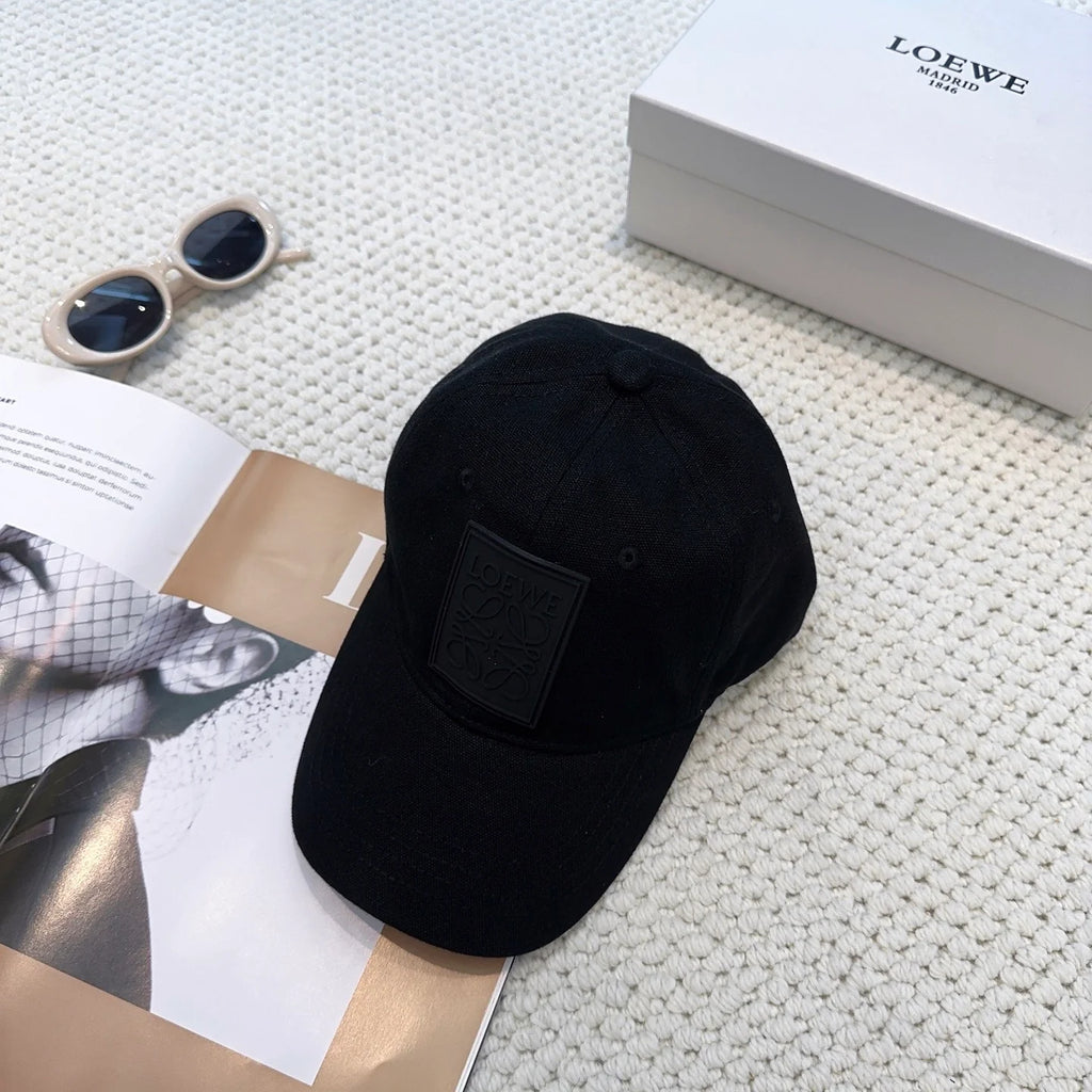 Boné Loewe