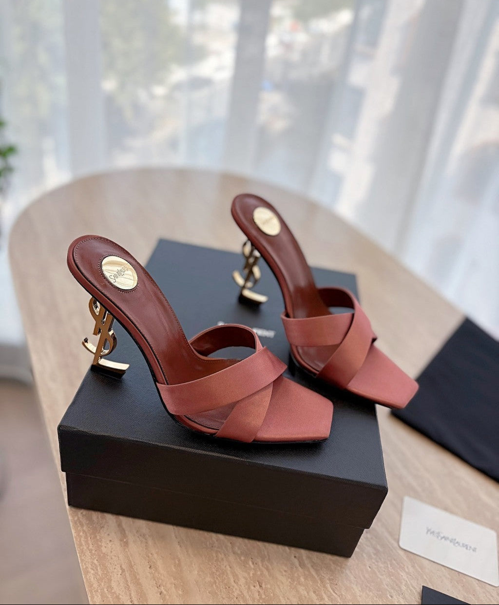 Saint Laurent  Mules Opyum Em Crepe De Cetim Manioc Brown