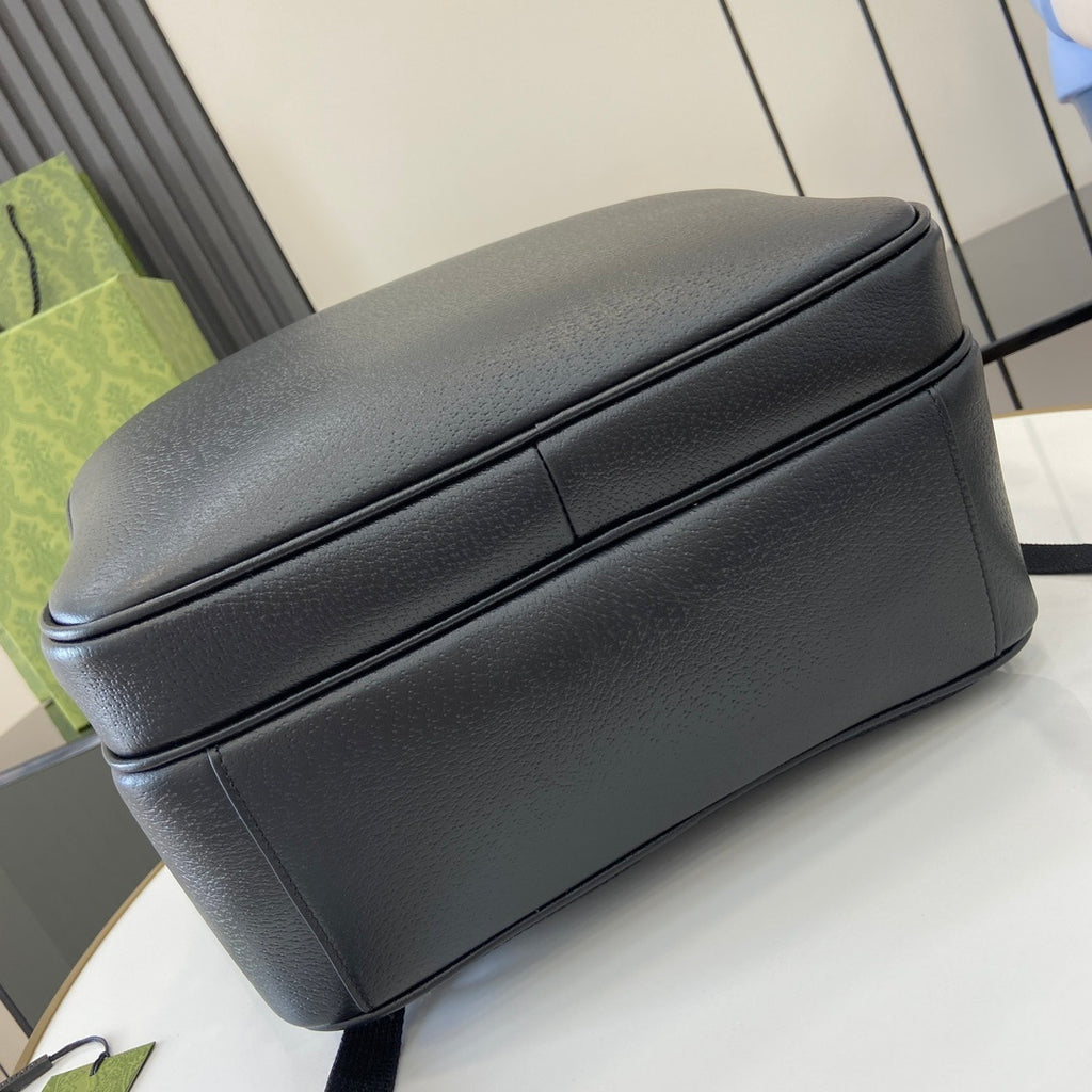 Gucci Medium GG Supreme Backpack Black