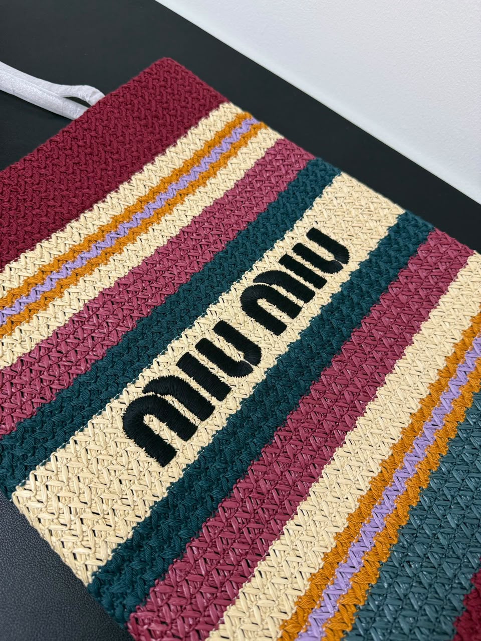 Bolsa Tote em Crochê da Miu Miu