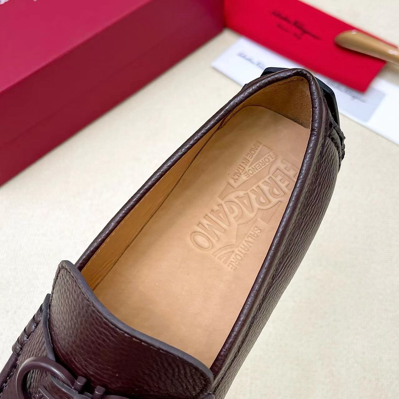 Mocassim Salvatore Ferragamo Touch Gancini