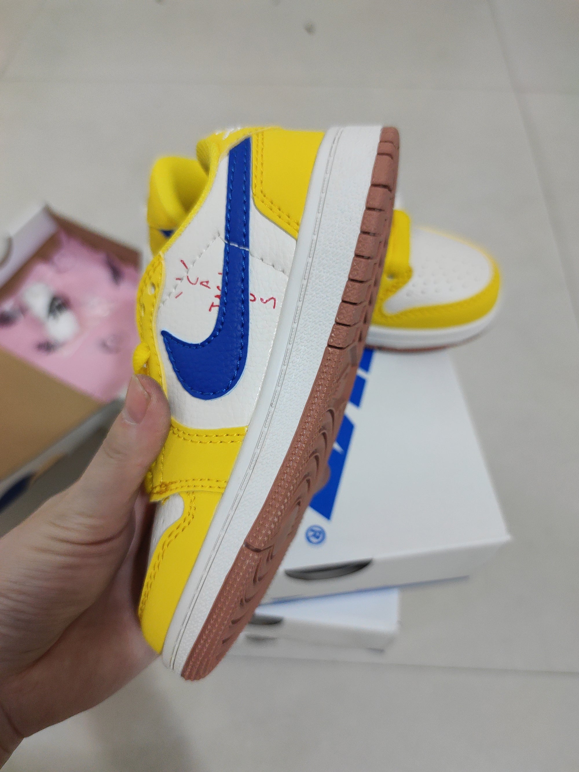 Jordan 1 Retro  x Travis Scott Yellow Infantil