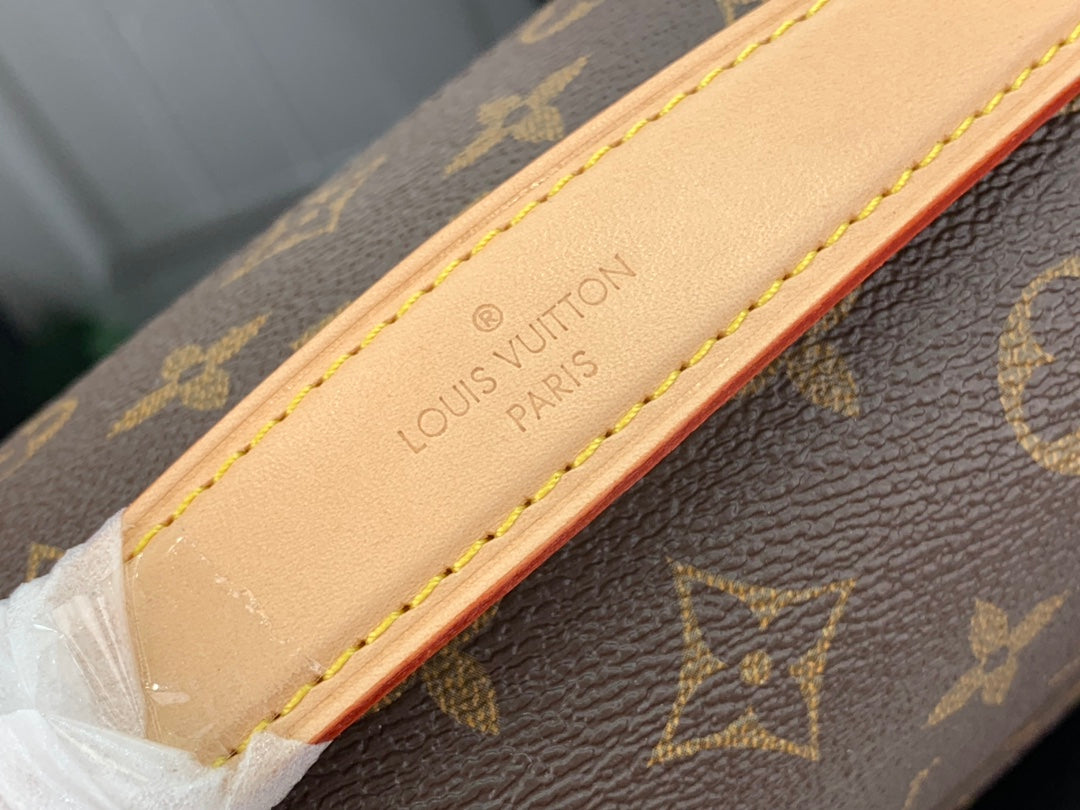 Pochette Métis East West Monogram Canvas Brown