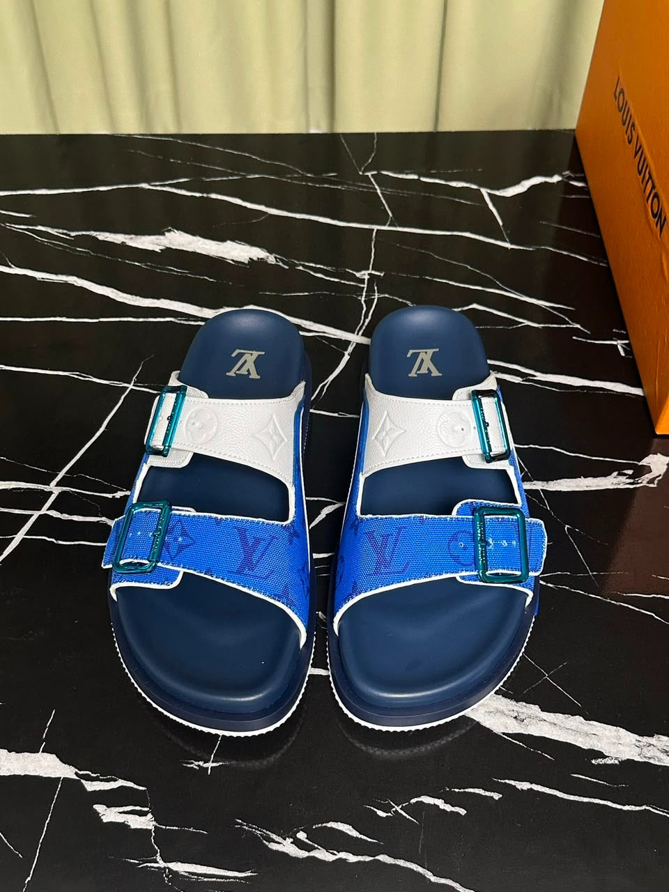 Sandália Louis Vuitton Trainer Mule Blue / White
