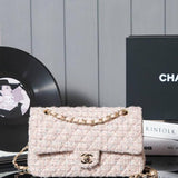 Chanel Classic Flap tweed rosa e branco
