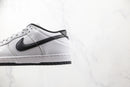 NIKE DUNK LOW BRANCO PRETO